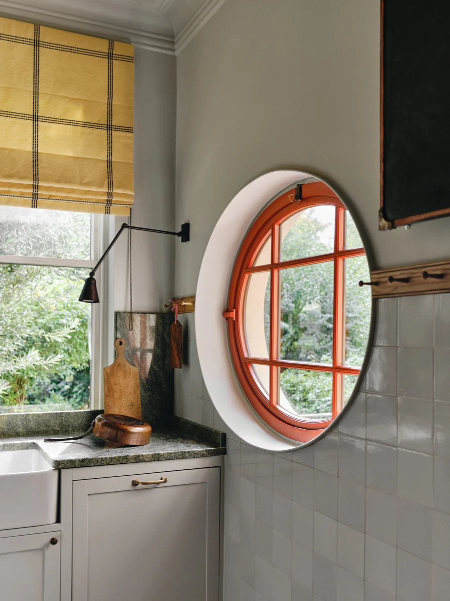 BH.19 Crayfish Party - Image 5